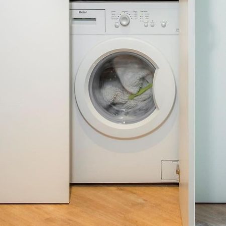B&B Gocciadoro 26 Nuovo, Climatizzato, Zona Ospedale, Posto Auto Τρέντο Εξωτερικό φωτογραφία