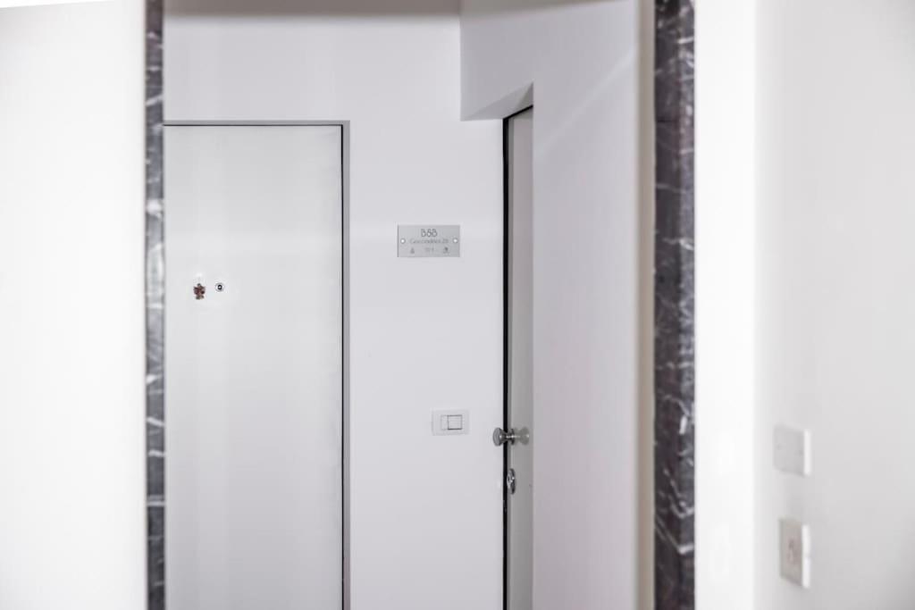 B&B Gocciadoro 26 Nuovo, Climatizzato, Zona Ospedale, Posto Auto Τρέντο Εξωτερικό φωτογραφία