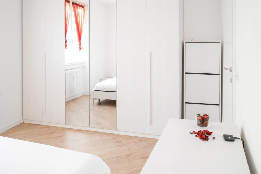 B&B Gocciadoro 26 Nuovo, Climatizzato, Zona Ospedale, Posto Auto Τρέντο Εξωτερικό φωτογραφία
